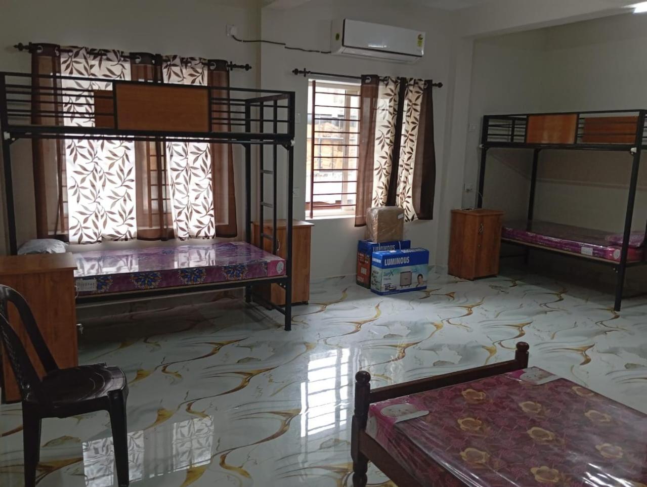 The Bunkhouse Lodge & Hostel Kochi Номер фото